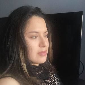 Meet your Posher, Olivia